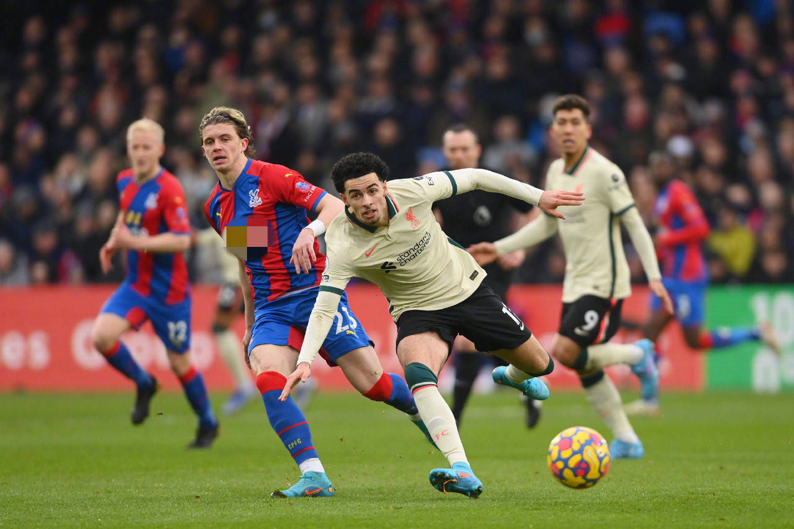 出耳目一新 出耳目一新